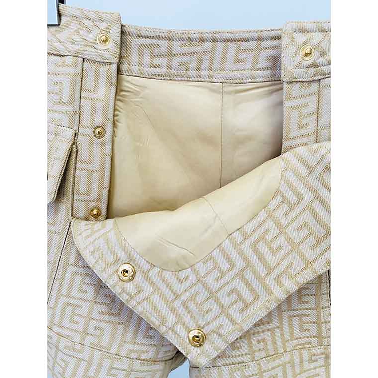 Metal Button Short Blazer & Shorts Suit In Beige