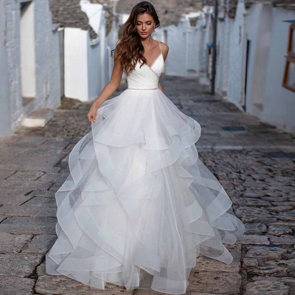 A-Line/Princess Tulle Lace V-neck Sleeveless Sweep/Brush Train Wedding SD Dresscode & Fashiontrends A-Line/Princess Tulle Lace V-neck Sleeveless Sweep/Brush Train Wedding SD Dresscode & Fashiontrends