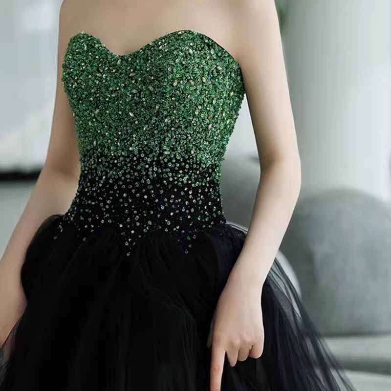 Emerald Green Beading Strapless Ball Gown Tulle Formal Prom Dresses