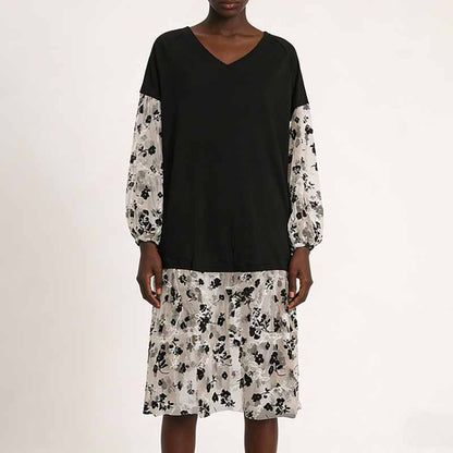 Floral Print V Neck Dress – Flowy Silhouette for Casual or Formal