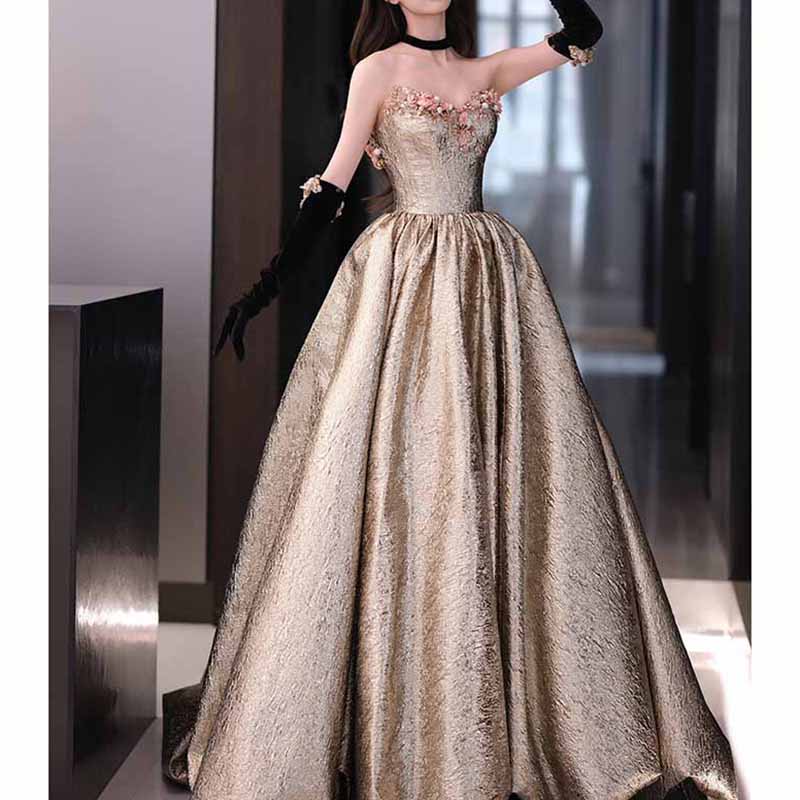 Quinceanera Dresses Strapless Organza Tiered Ruffles with Golden Appliques Party Gown