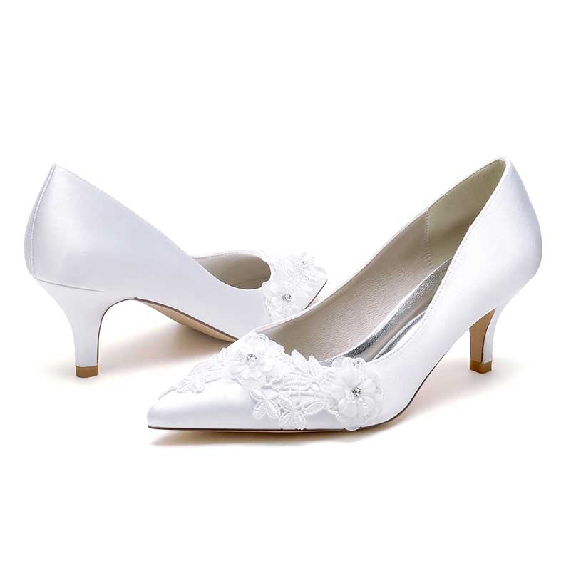 Low Heel Slip On Wedding Shoes Pointed Toe Lace Bridal Shoes