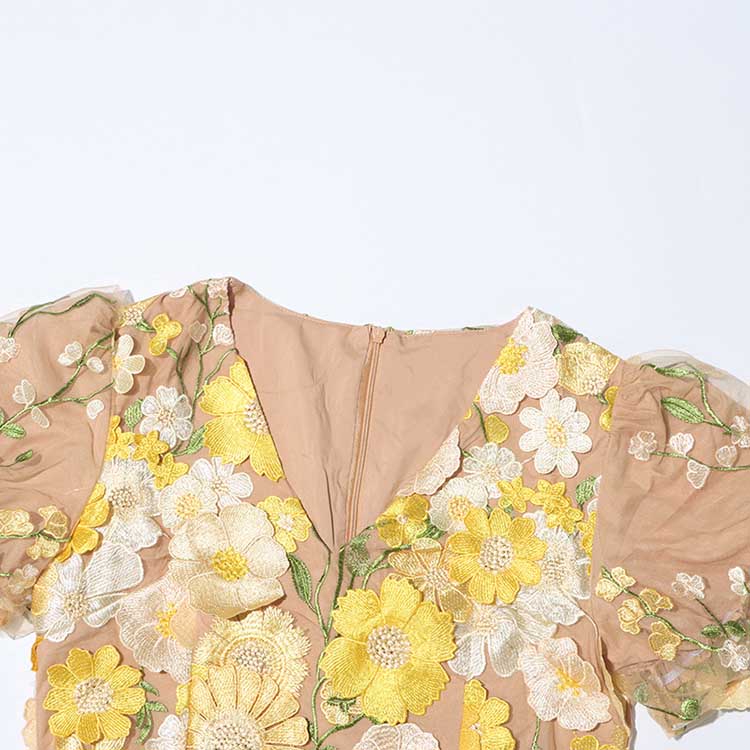 3D Flower Midi Dress Puff Sleeve Embroidered Midi Length Dress SD Dresscode & Fashiontrends 3D Flower Midi Dress Puff Sleeve Embroidered Midi Length Dress SD Dresscode & Fashiontrends