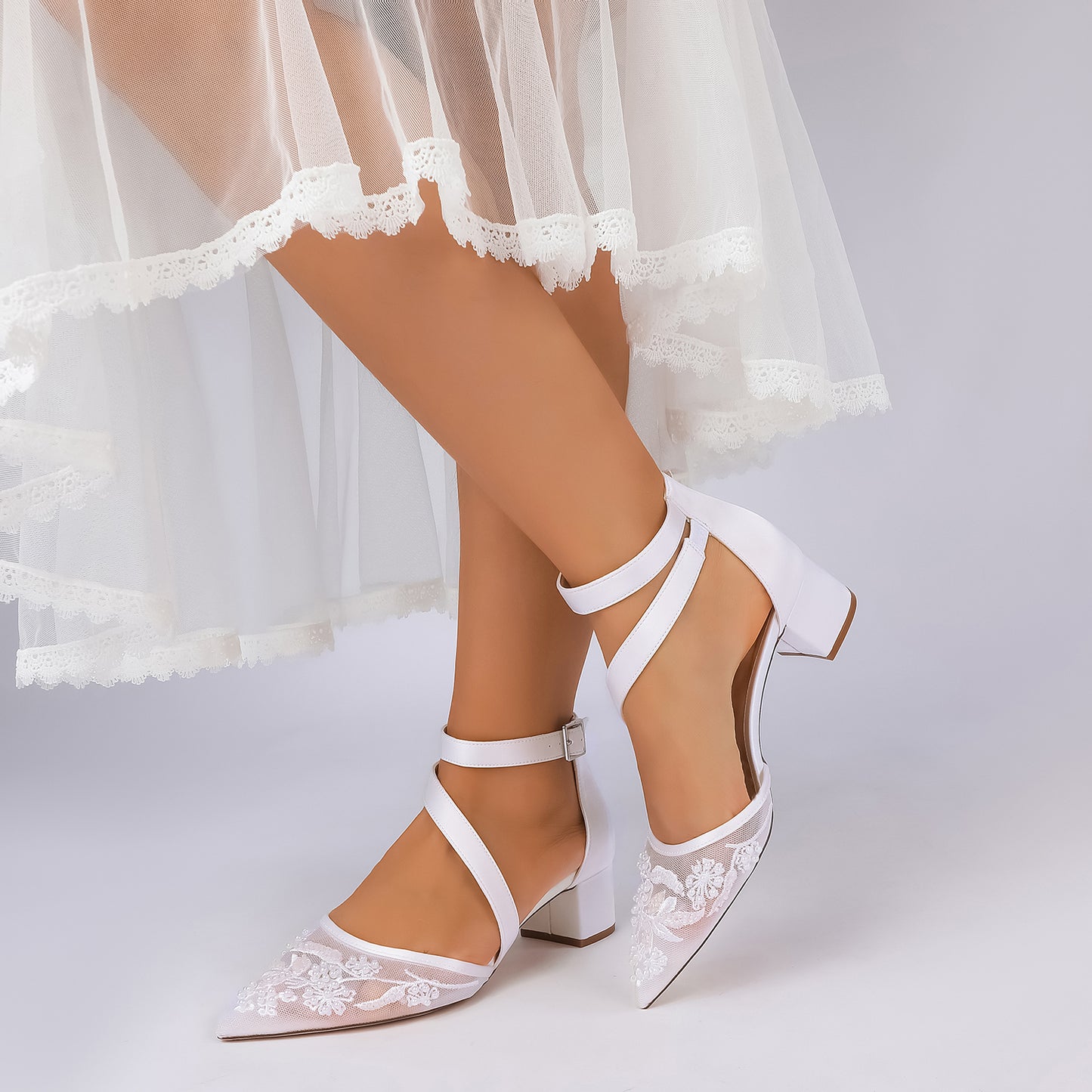 One-Cross Chunky Heel Lace Wedding Shoes