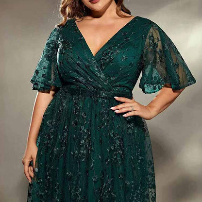 Plus Size Dark Green Embroidered Bridesmaid Dress A-Line Evening Prom Gown