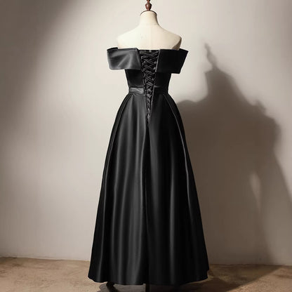 Black Off-Shoulder Evening Dress | Satin Corset Formal Gown with Sweetheart Neckline | Vintage A-Line Party Dress