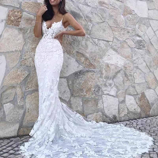 Spaghetti Straps V-Neck Wedding Dress Backless Mermaid Appliques Bridal Dress