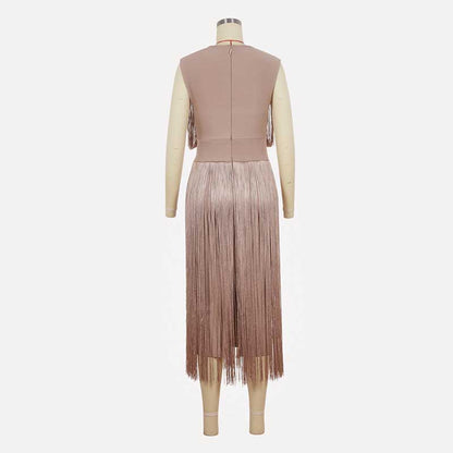 Elegant sleeveless tassel midi dress from SD Dresscode & Fashiontrends showcasing a stylish back view with fringe detail