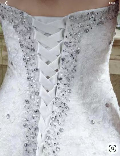 Custom Off-Shoulder Lace Mermaid Wedding Dress – Beaded Bodice & Ruffled Tulle Train