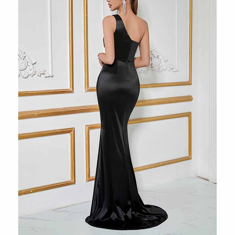 One Shoulder Satin Prom Dress with Side Split – Stunning Black Evening Dress