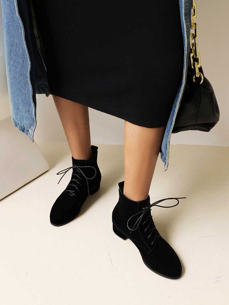 Women's Lace-Up Boots Low Heeled Ankle Bootie