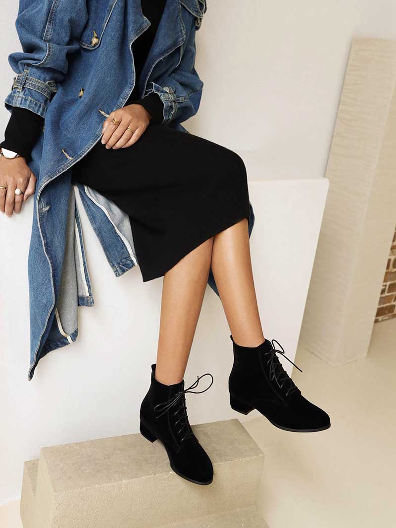 Women's Lace-Up Boots Low Heeled Ankle Bootie