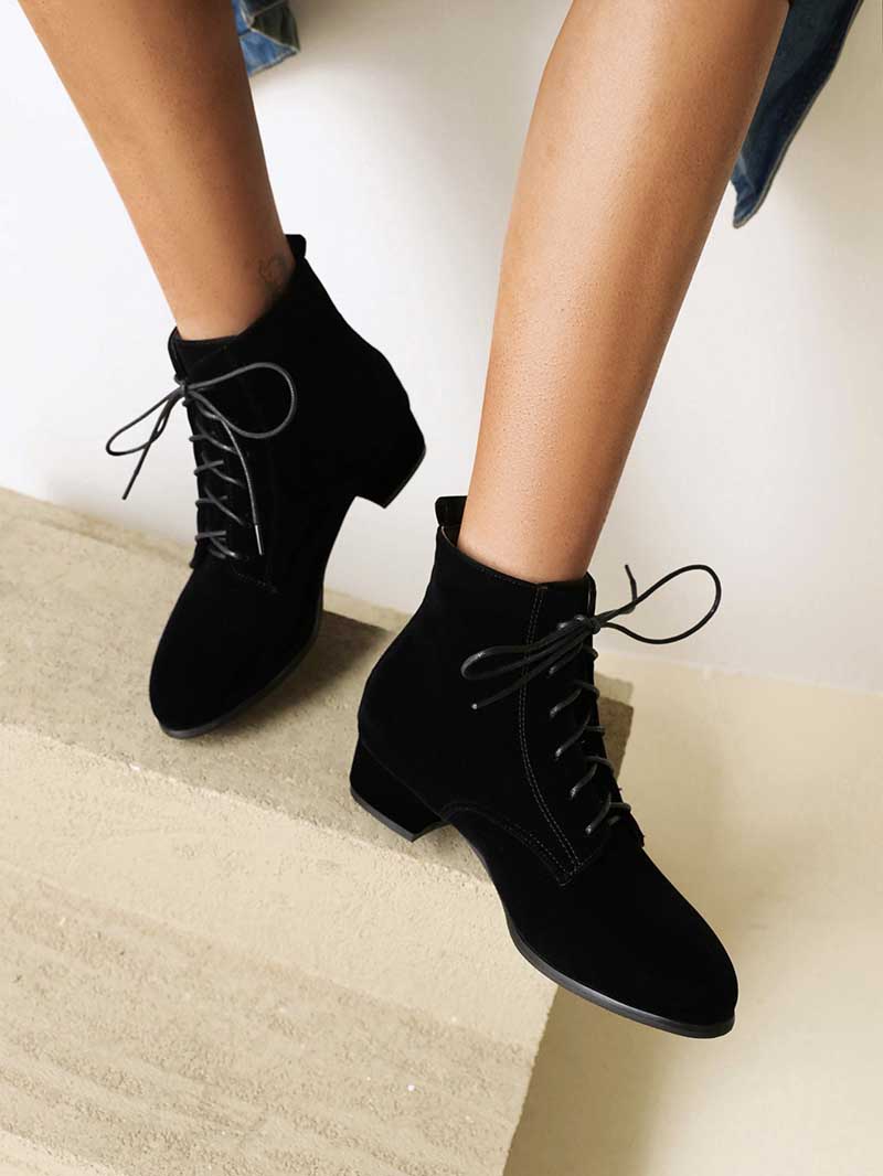 Women's Lace-Up Boots Low Heeled Ankle Bootie