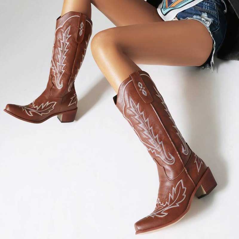 Women's Vintage Low Chunky Embroidery Boots