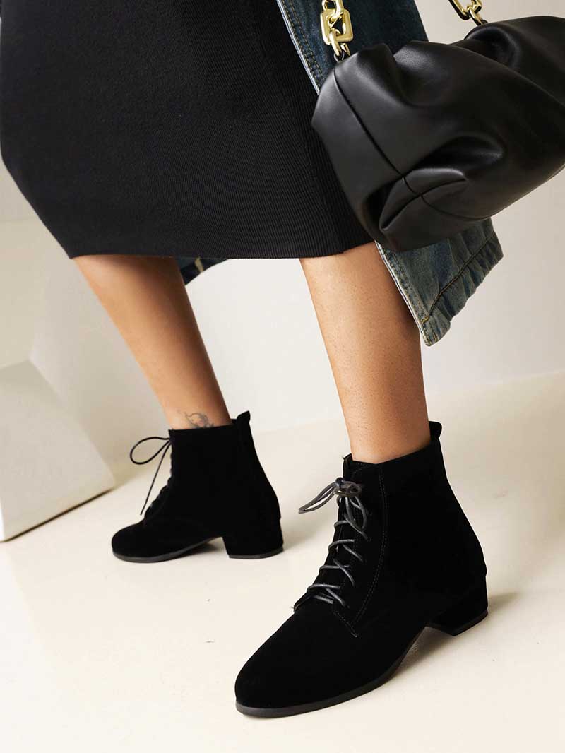 Women's Lace-Up Boots Low Heeled Ankle Bootie