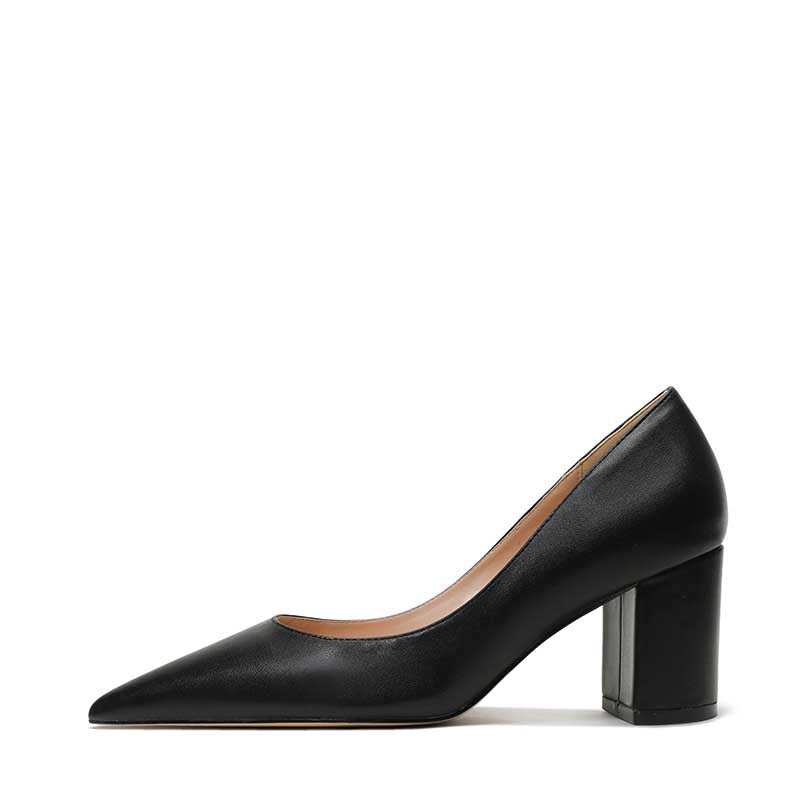 Elegant black classic block heels for women with a pointed toe design by SD Dresscode & Fashiontrends