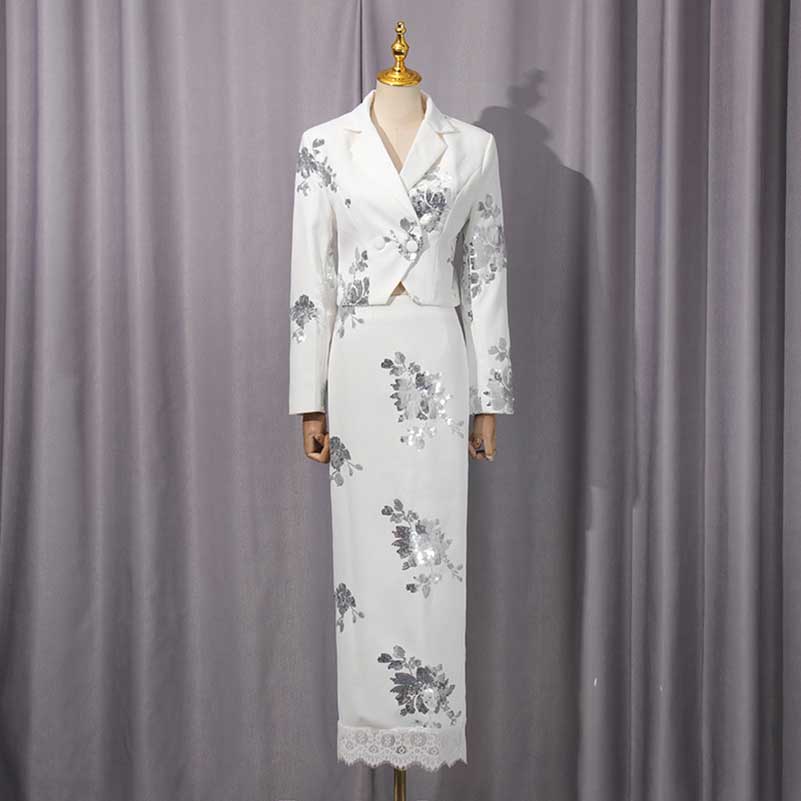 Elegant floral sequin crop top skirt set from SD Dresscode & Fashiontrends with floral design