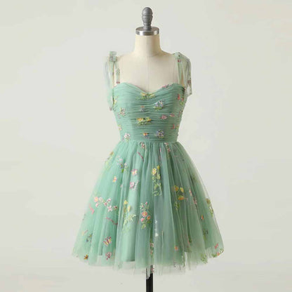 Sweetheart Short Homecoming Dress with Embroidery Floral Party Dress