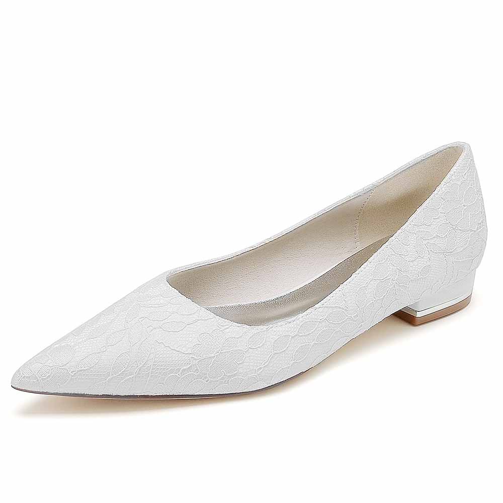 Elegant lace bridal flats for wedding with a pointed toe and delicate floral design