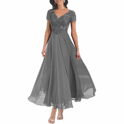 Elegant lace mother of the bride dress with sleeves in gray for a sophisticated wedding look