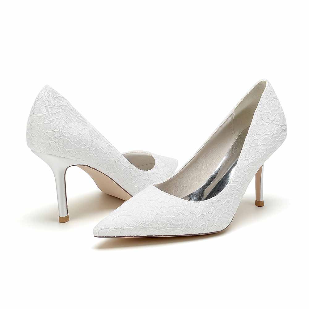 Elegant lace wedding heels for bride in white with pointed toe and stylish stiletto heel