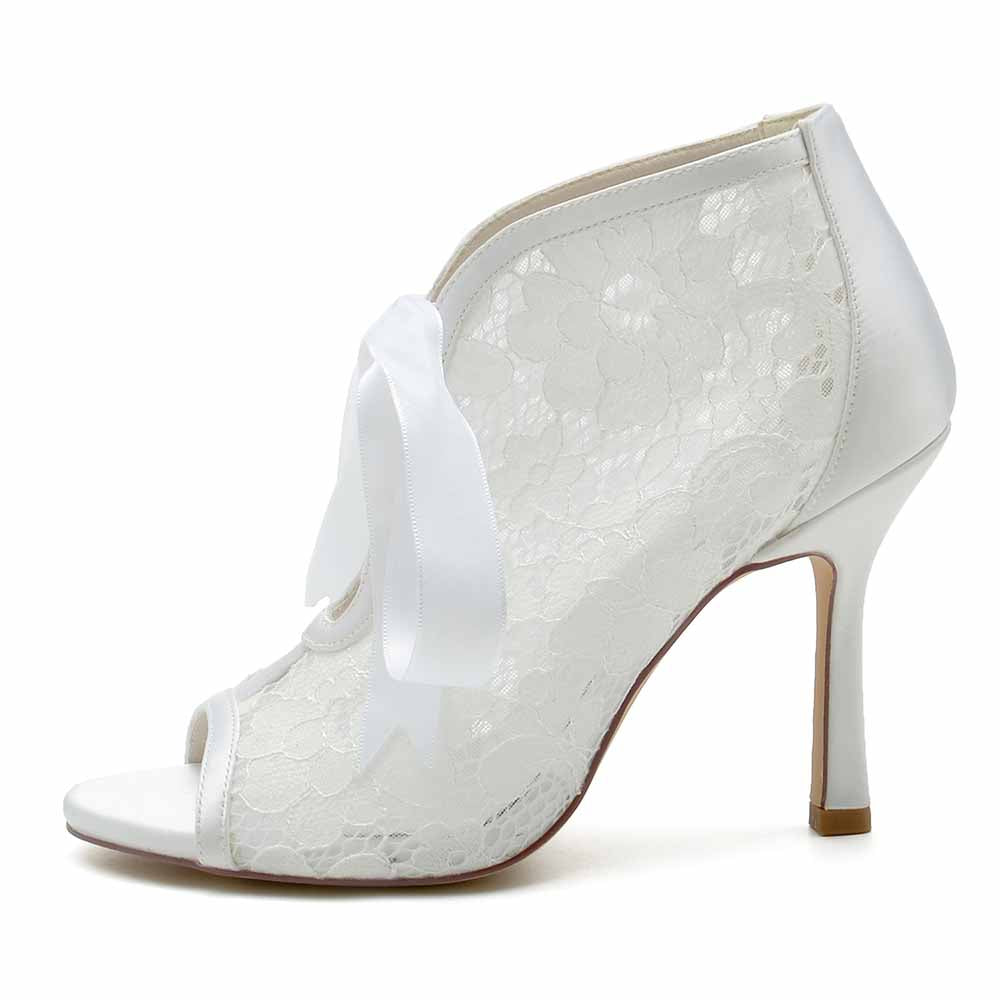 Elegant lace ribbon wedding shoes for bride with peep toe and high heels in white