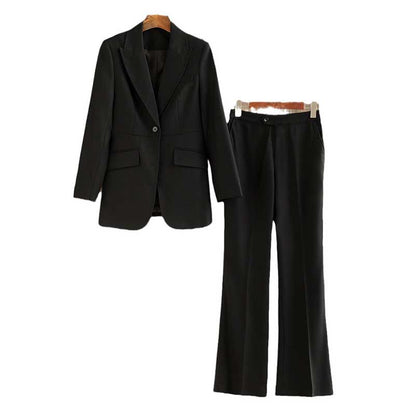 SD Dresscode professional women's black suit for events featuring a tailored blazer and matching trousers