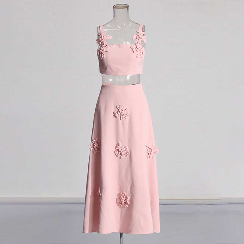 2-Piece Rose Bra-Top and Flare Skirt Set Pleated Skirt Suit