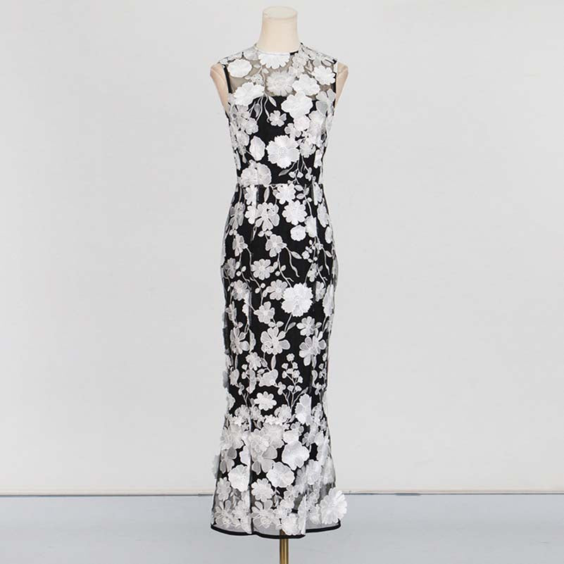 Sleeveless 3D Floral Cocktail Midi Dress