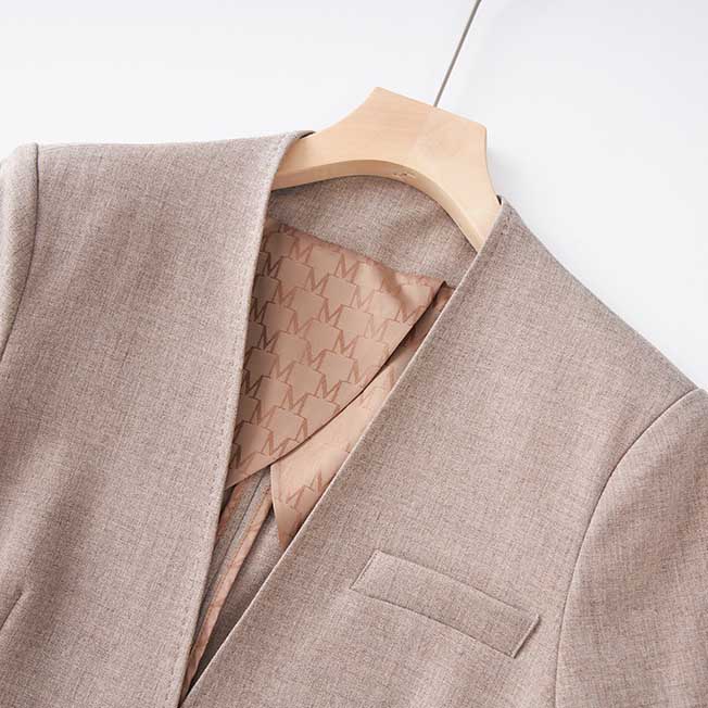 Elegant SD Dresscode formal women's vest pantsuit wedding in a light beige color with stylish lapel design