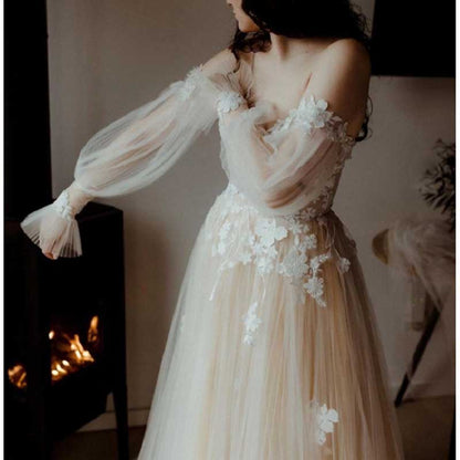 Tulle Puffy Sleeves V-Neck A Line Wedding Dress Bridal Gown Lace Dress