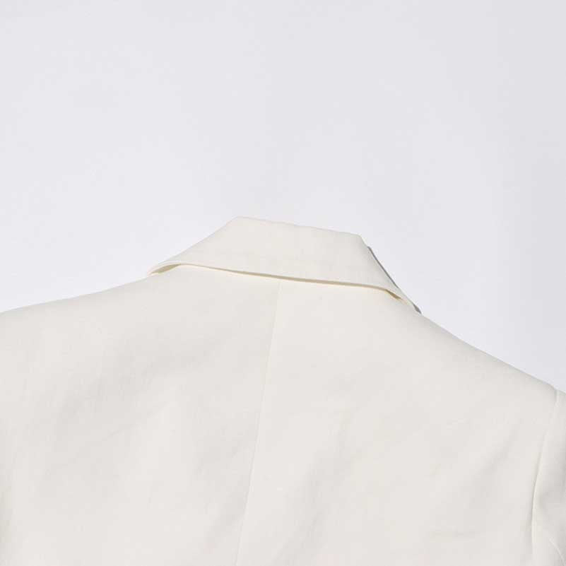 Women's Spliced Button Belt Blazer in White