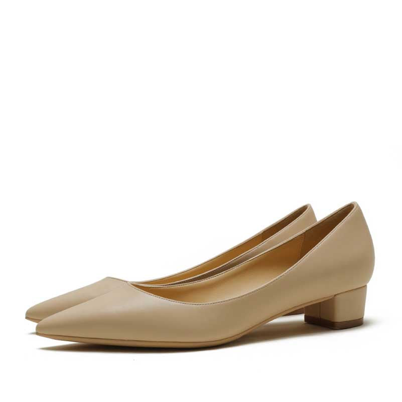 SD Dresscode women's block heel dress shoes in beige with a sleek pointed toe design