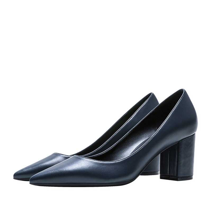 Black SD Dresscode women's block heel dress shoes with a sleek pointed toe design