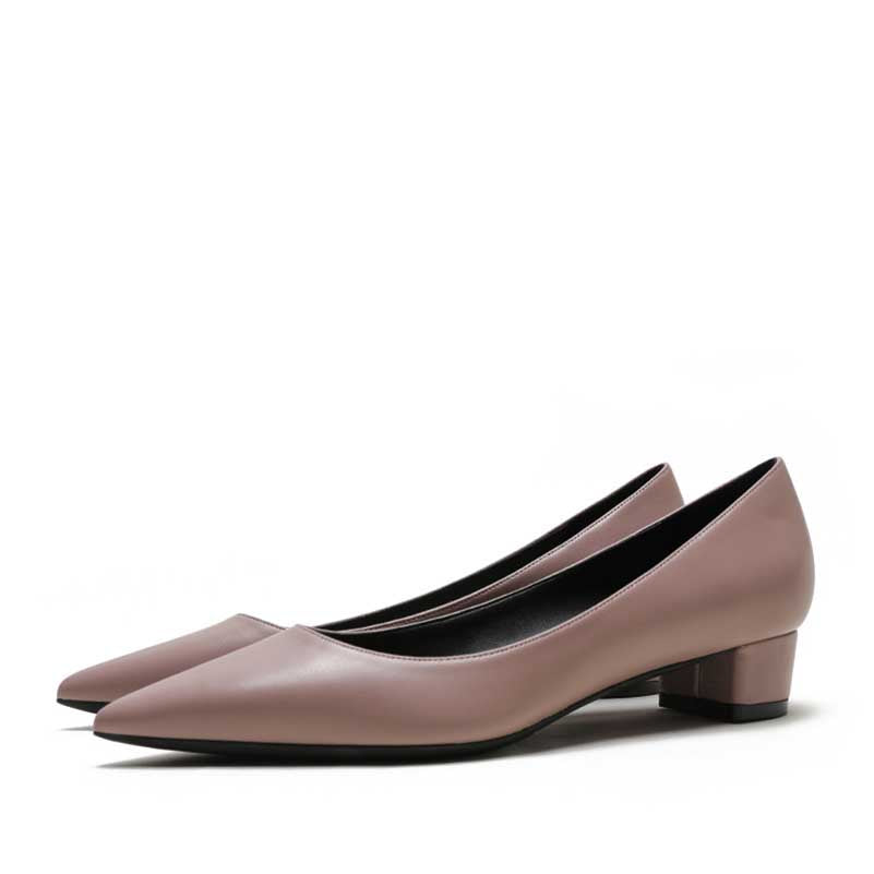 SD Dresscode women's block heel dress shoes in soft pink with a sleek pointed toe design