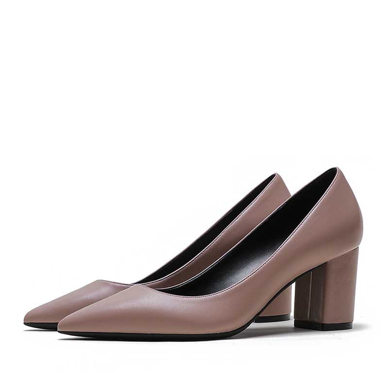 Elegant SD Dresscode women's block heel dress shoes in soft pink color with a sleek design