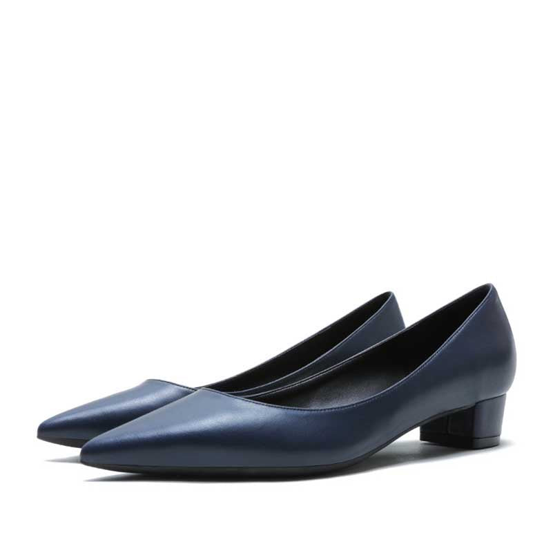 SD Dresscode women's block heel dress shoes in navy with stylish pointed toes for elegant occasions