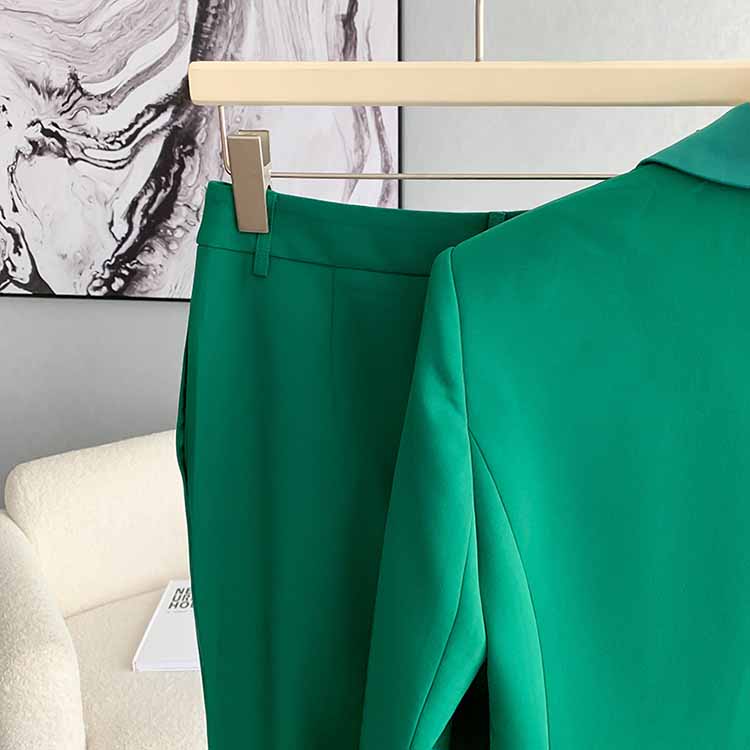 SD Dresscode women's green pantsuit formal featuring a stylish blazer and tailored trousers