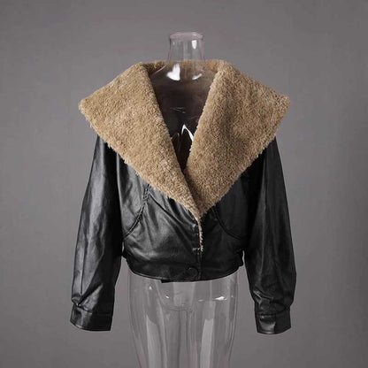 Stylish women's leather effect jacket with shearling collar, featuring a cropped design and soft texture