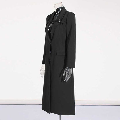 Classic black women's maxi blazer coat featuring a tailored fit and long sleeves for a stylish look