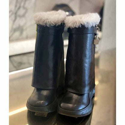 Stylish women's shark lock platform ankle boots with a cozy faux fur trim for a modern look
