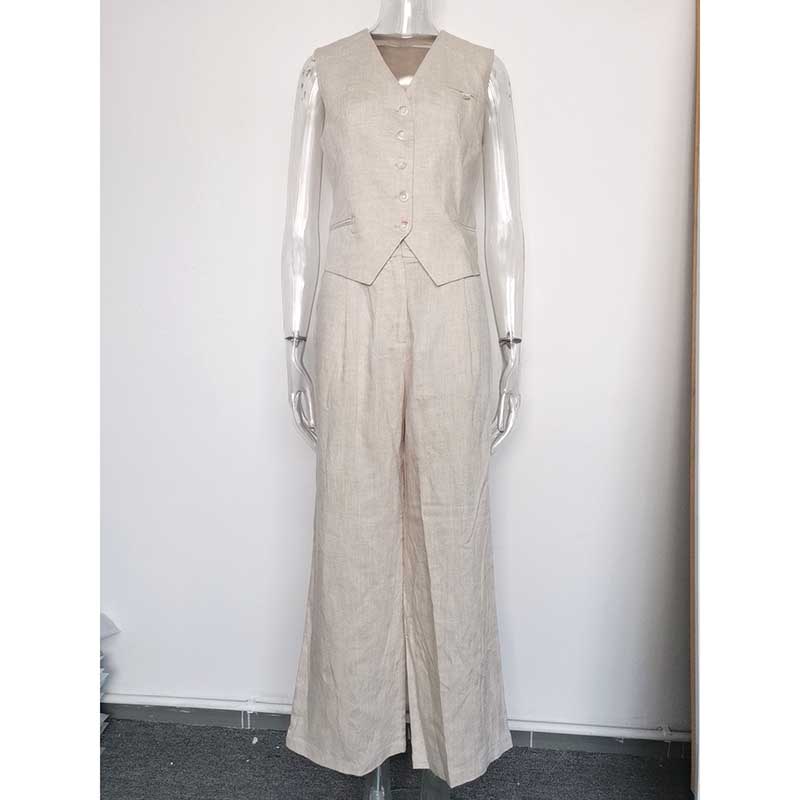 Women's vest pantsuit set from SD Dresscode in light linen with a stylish buttoned vest and wide-leg pants