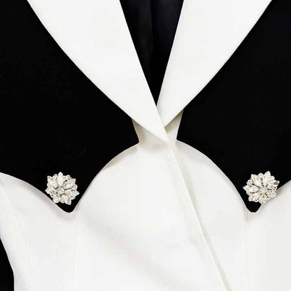 Womne's Black / White Jacket Two-Tone Pockets Blazer