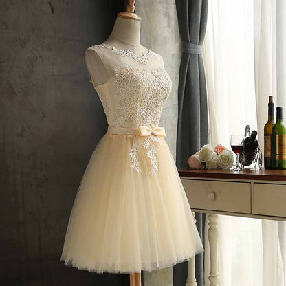 Women's A-Line Lace Homecoming Dresses Short Prom Cocktail Dresses for Teens