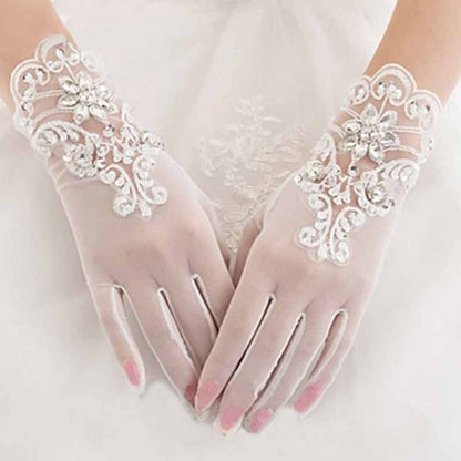 Attractive Tulle With Pearl Wrist Length Wedding Gloves