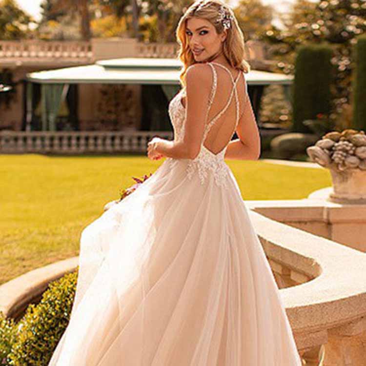 A-Line/Princess V-neck Applique Sleeveless Tulle Sweep/Brush Train Wedding Dresses