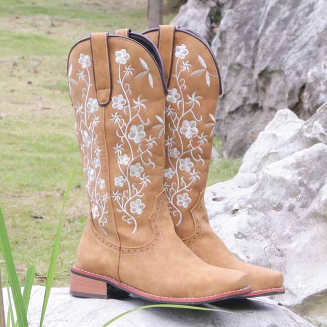 Women's Retro Western Cowboy Boots Embroidered Mid Calf Chunky Boots