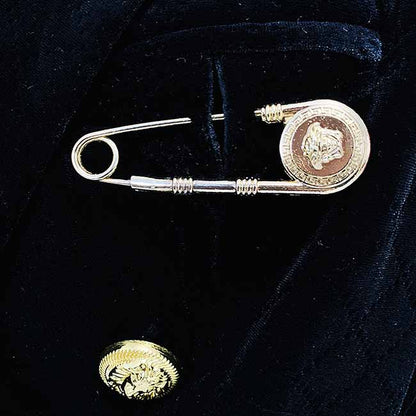 Women Golden Lion Buttons Big Pin Brooch Velvet Quilted Jacket Short Fitted Blazer Black