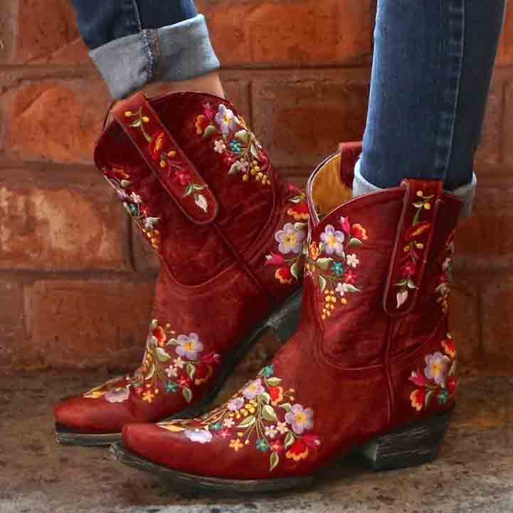 Embroidered western ankle boots for women in red with floral designs and a stylish western cut