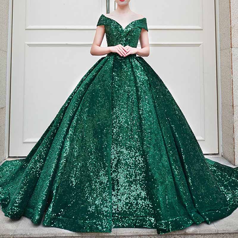 Elegant green metallic ruffle sweep trail evening gown by SD Dresscode & Fashiontrends featuring a stunning design